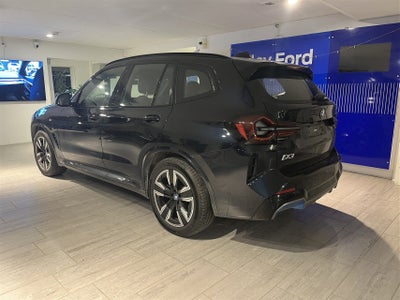 BMW iX3 Charged M-Sport billede 1