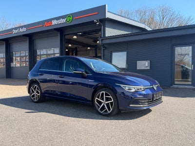 Modelår 2021 Kilometer 116.000 Drivmiddel Diesel VW Golf VIII 2,0 TDi 150 Style DSG . Fina