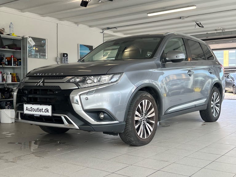 Mitsubishi Outlander Intense+ CVT 4WD