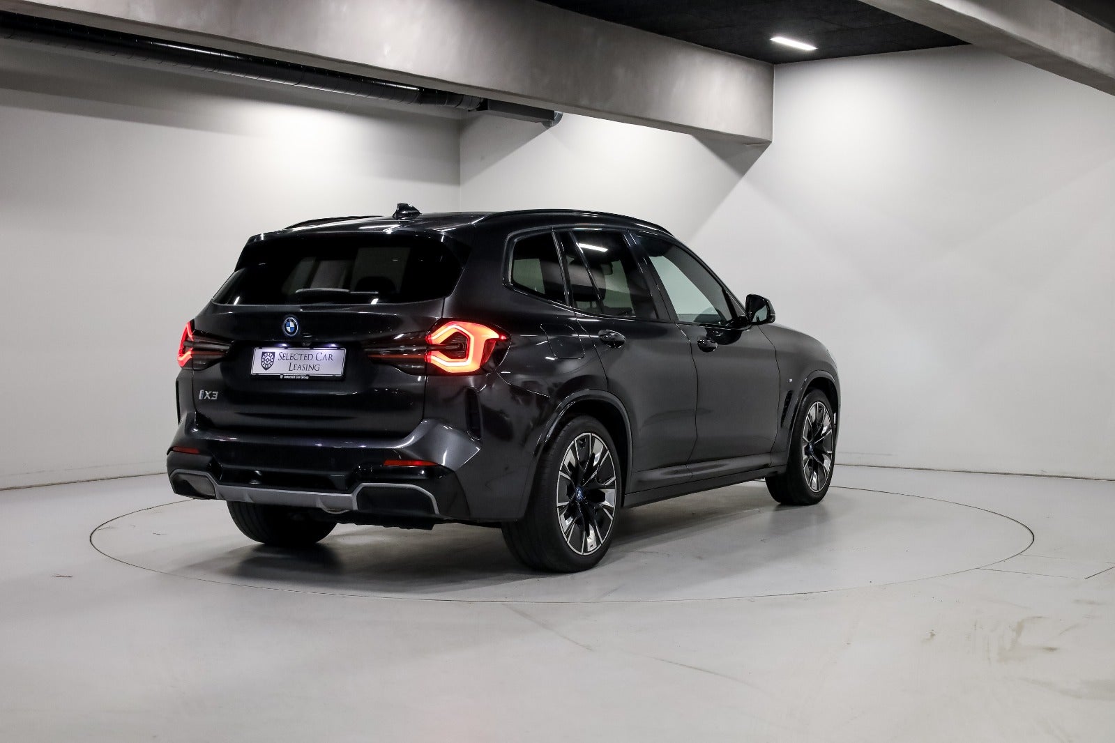 BMW iX3 Charged Plus M-Sport