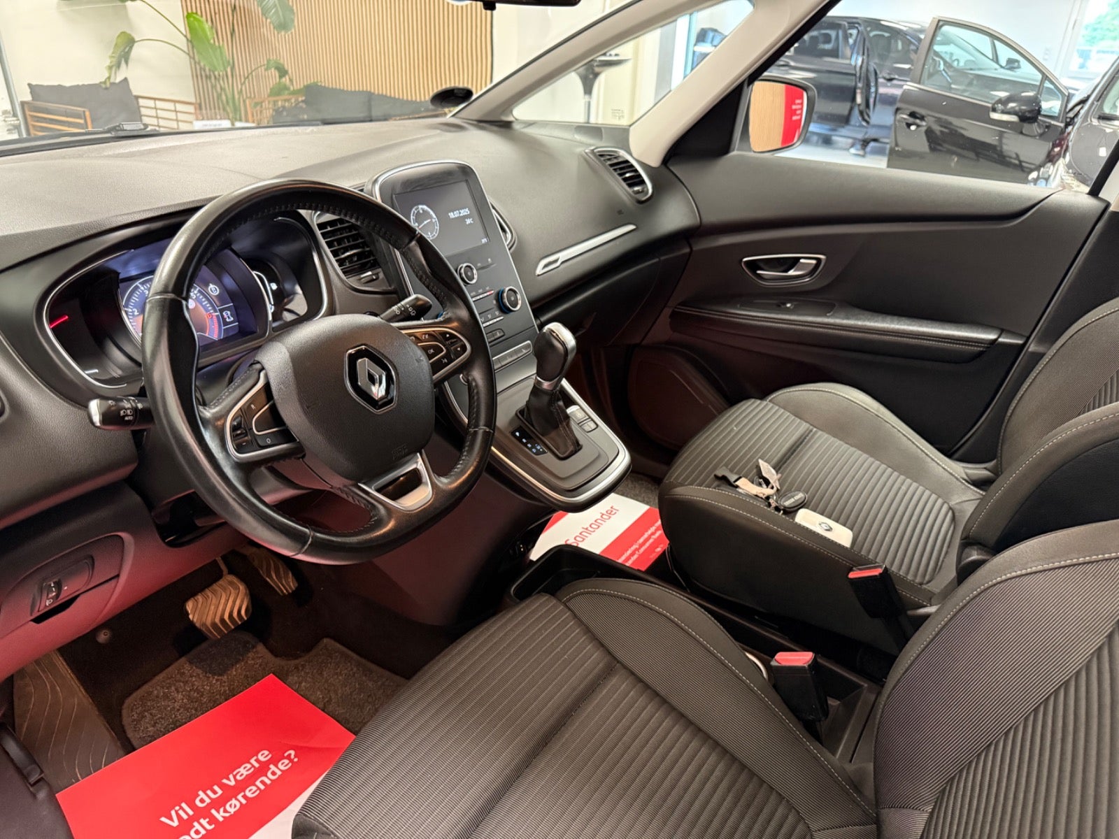 Billede af Renault Grand Scenic IV 1,3 TCe 140 Zen EDC 7prs