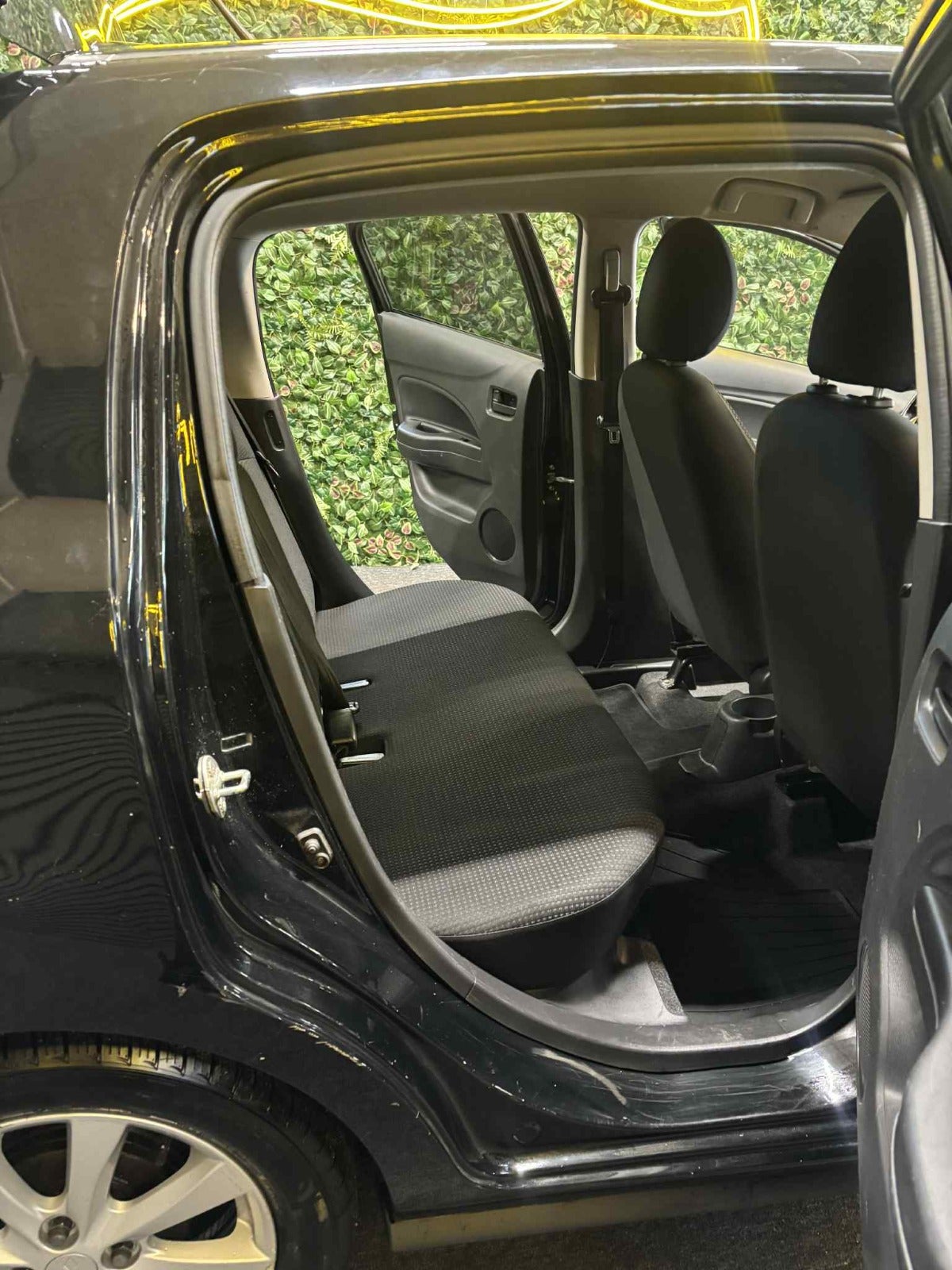 Billede af Mitsubishi Space Star 1,2 Black & White