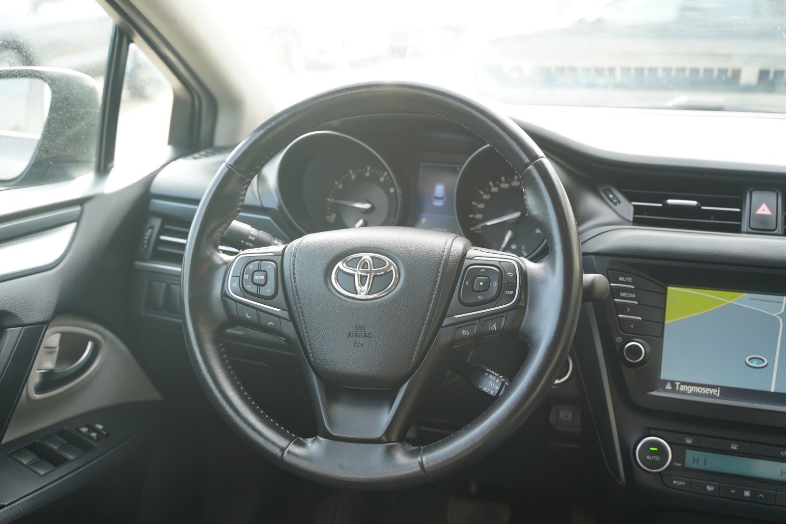 Billede af Toyota Avensis 1,8 VVT-i T2 Premium Touring Sports MDS