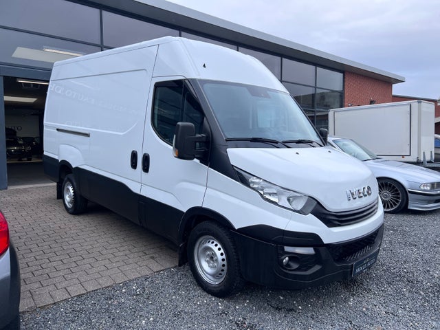 Iveco Daily 2,3 35S16 12m³ Van AG8