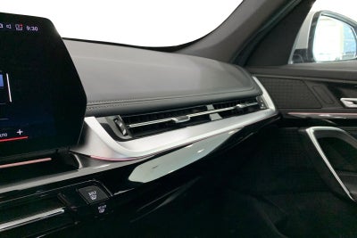 BMW iX1 xDrive30 X-Line