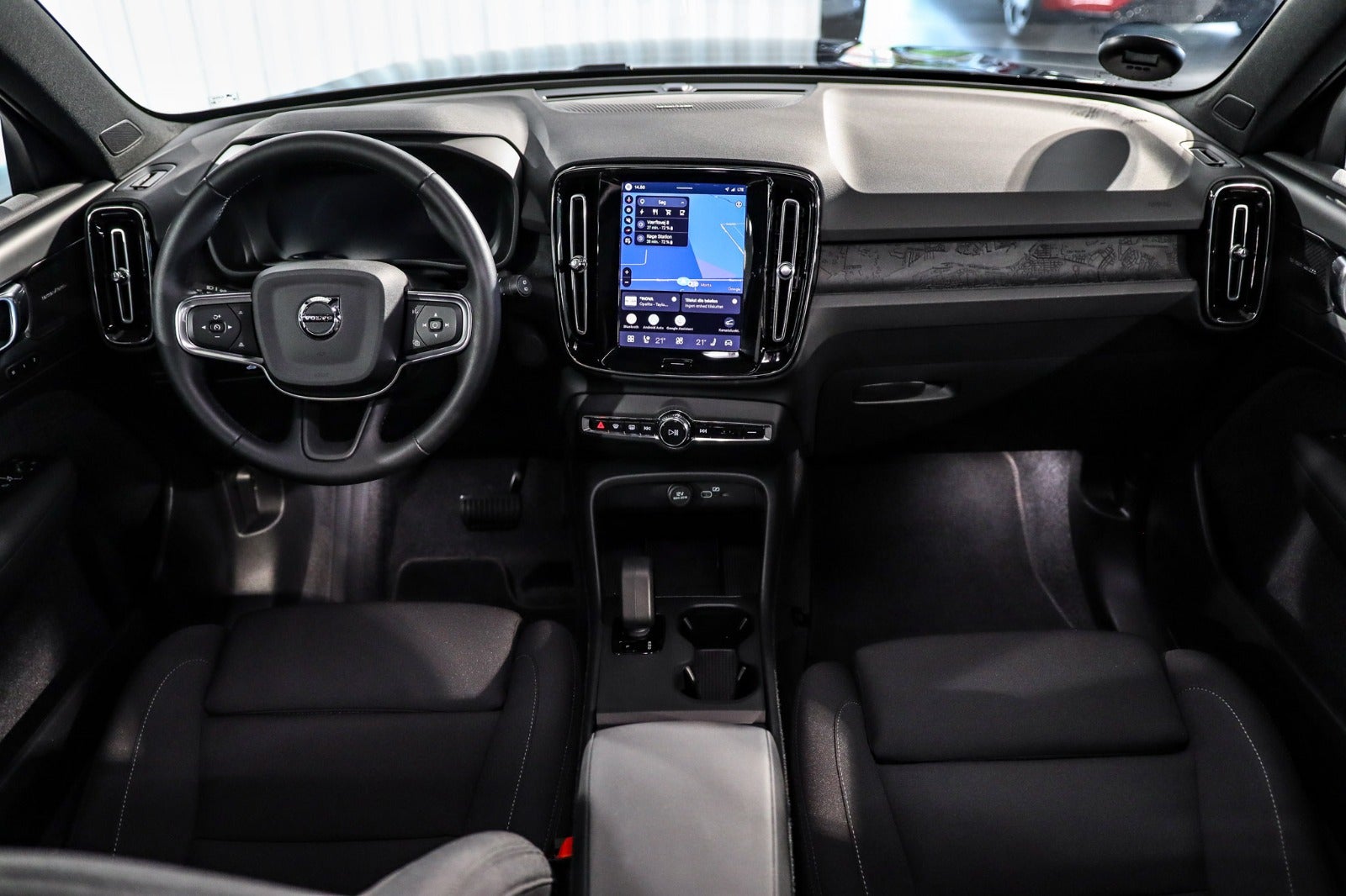 Billede af Volvo EX40  Extended Range Black Edition
