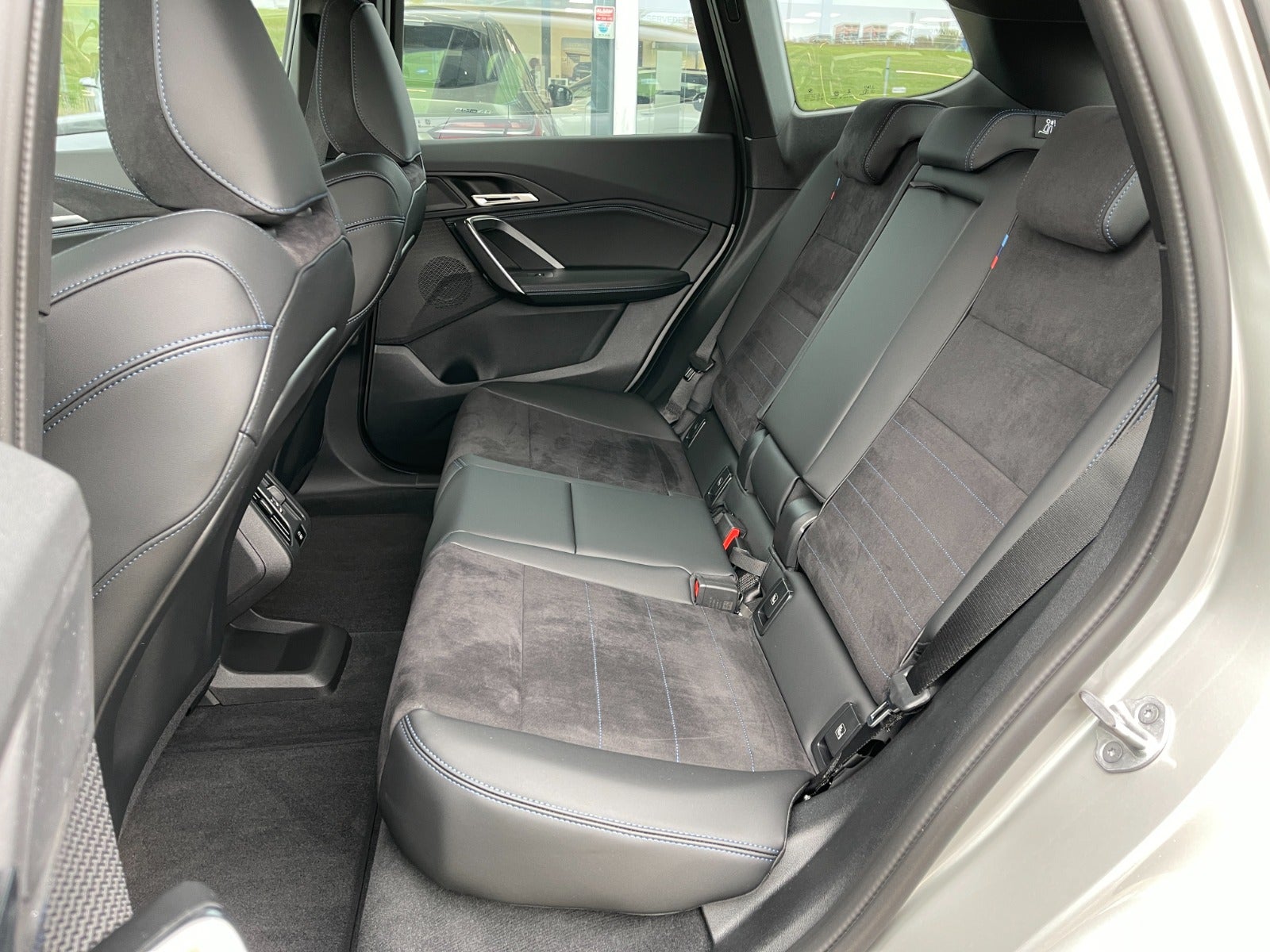 BMW iX1 eDrive20 M-Sport Premium 5d - 15