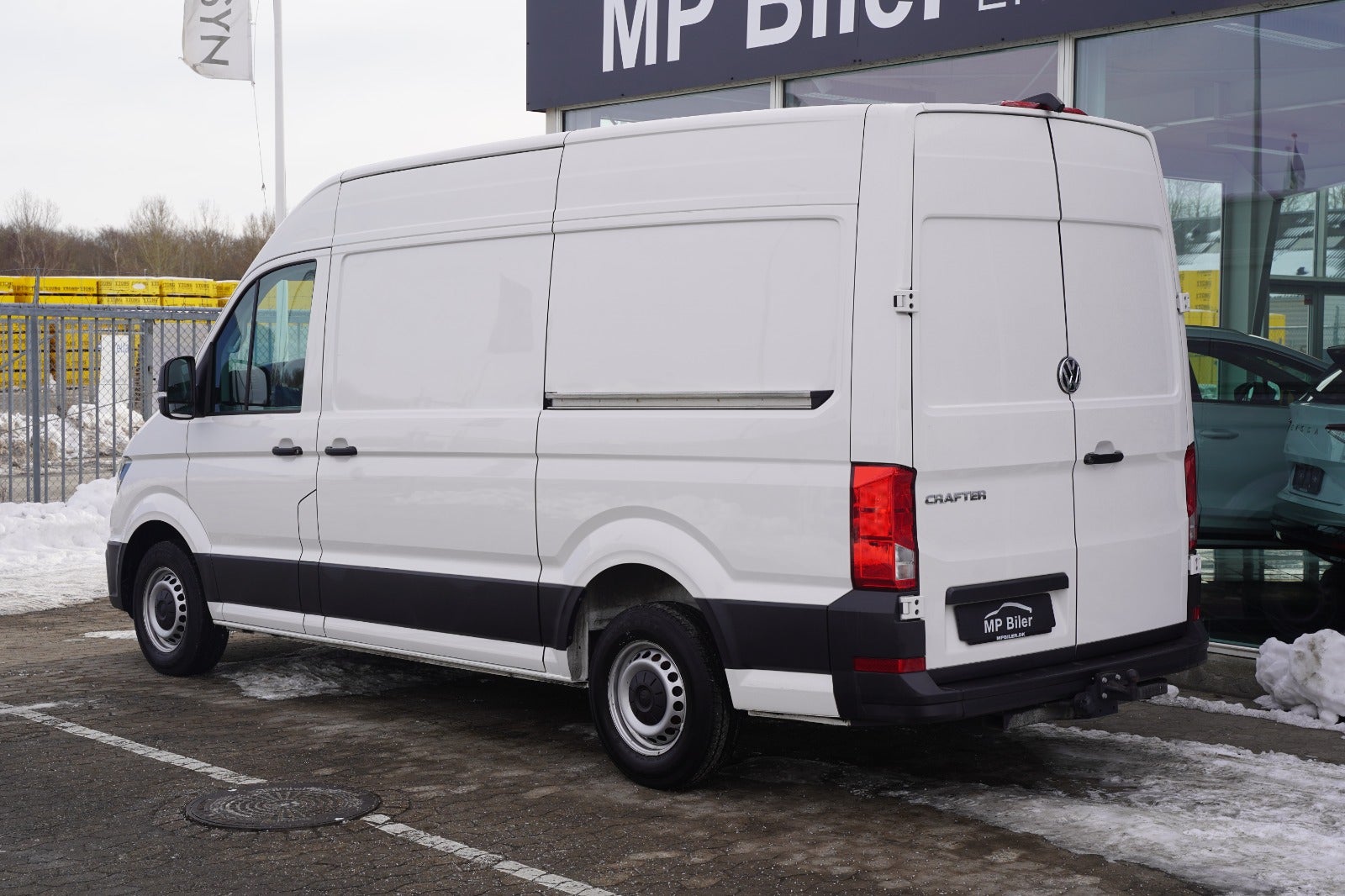 Billede af VW Crafter 35 2,0 TDi 140 Kassevogn L3H2
