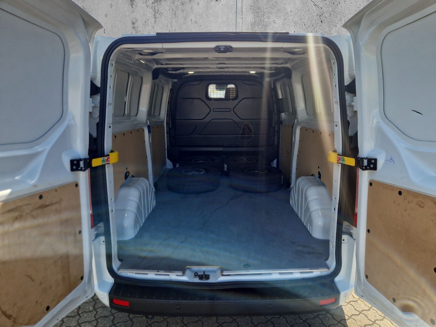 Billede af Ford Transit Custom 300L 2,0 TDCi 130 Trend