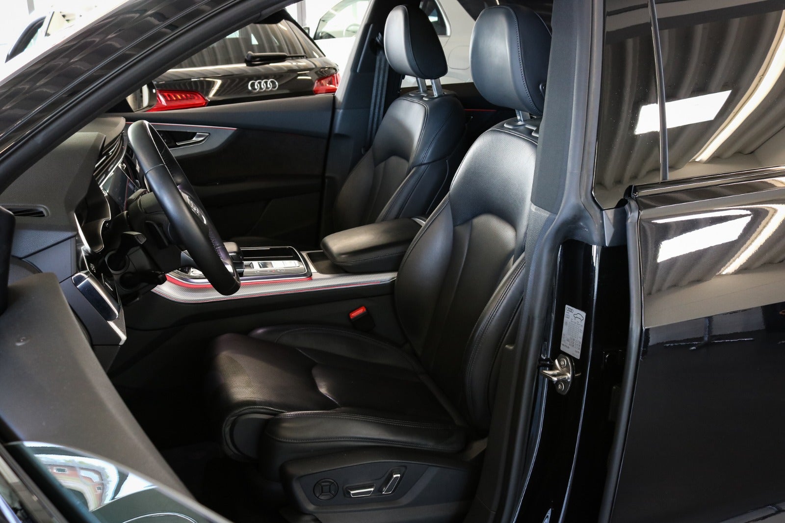 Billede af Audi Q8 50 TDi S-line quattro Tiptr.