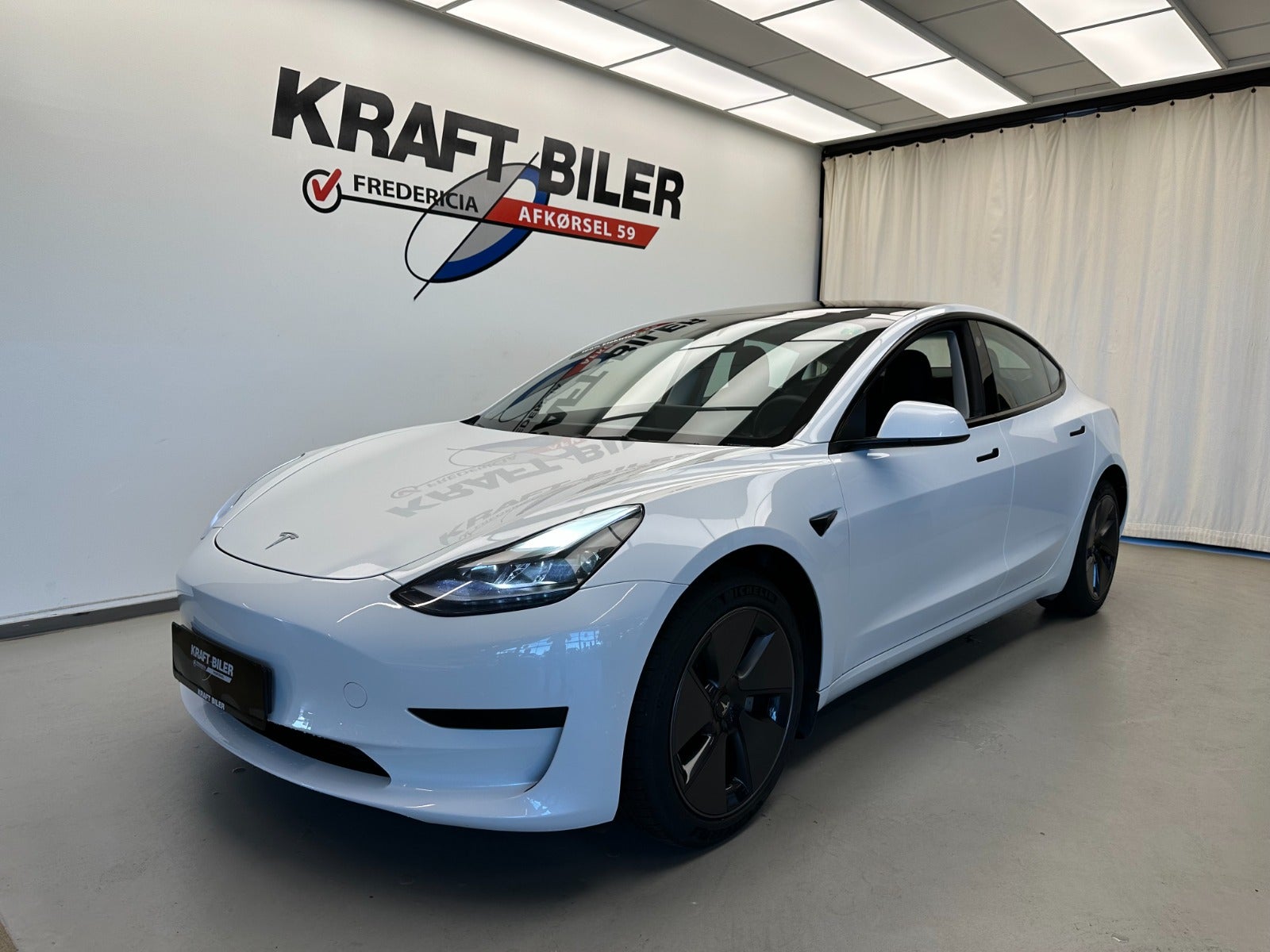 Billede af Tesla Model 3  RWD
