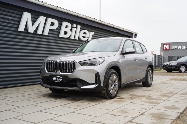 BMW iX1  xDrive30