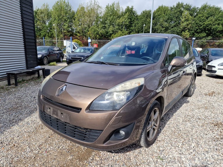 Renault Grand Scenic III TCe 130 Dynamique 7prs