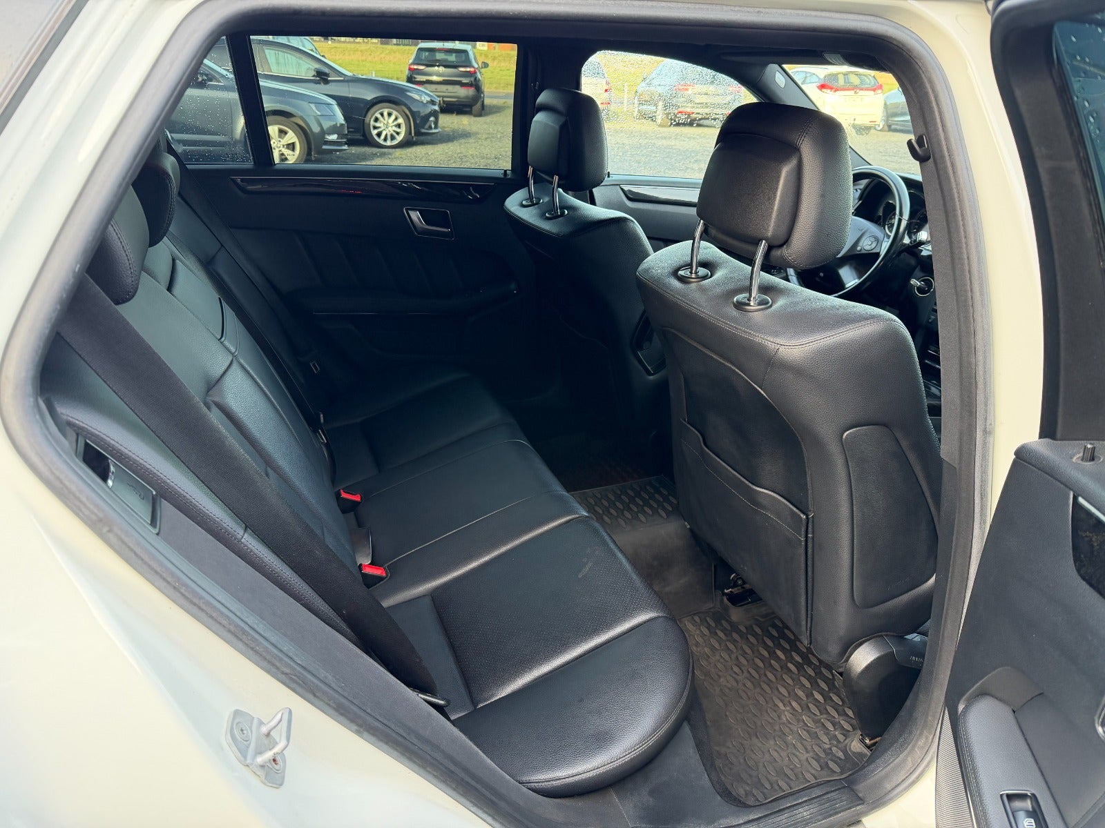 Billede af Mercedes E220 2,2 CDi Avantgarde stc. aut. BE