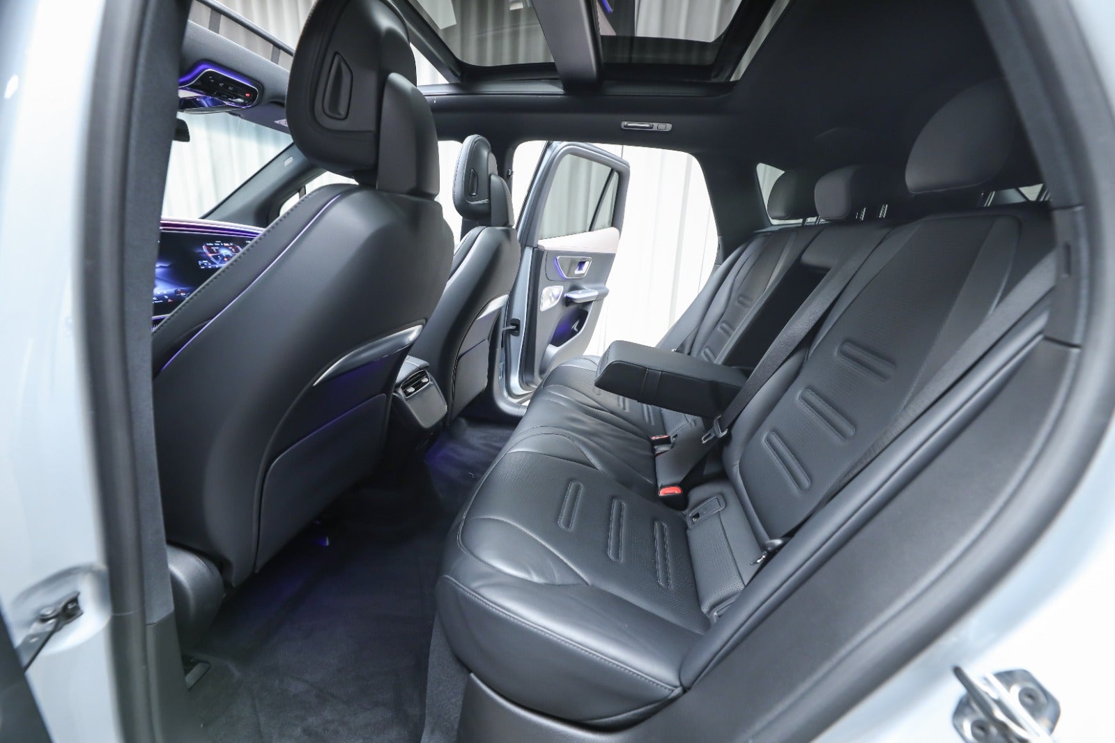 Mercedes-AMG EQE 53 SUV (4/8)