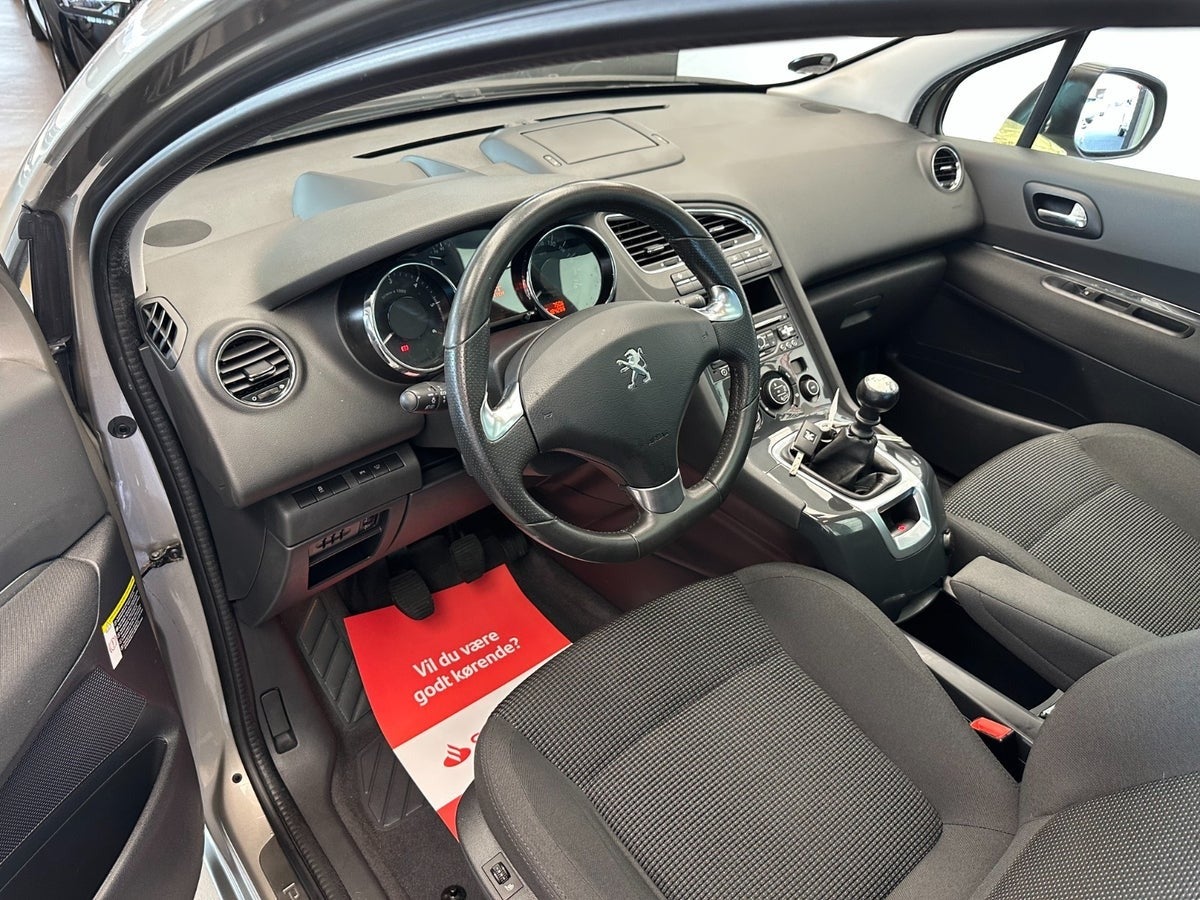 Billede af Peugeot 5008 1,6 BlueHDi 120 Allure 7prs