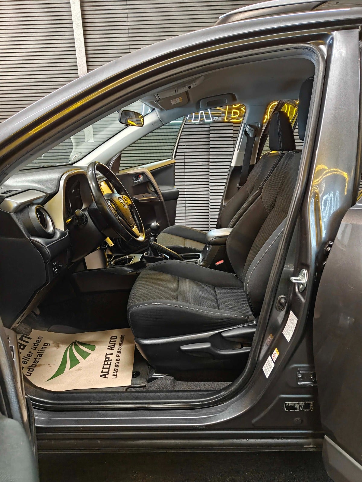 Billede af Toyota RAV4 2,0 D-4D T2+ Van