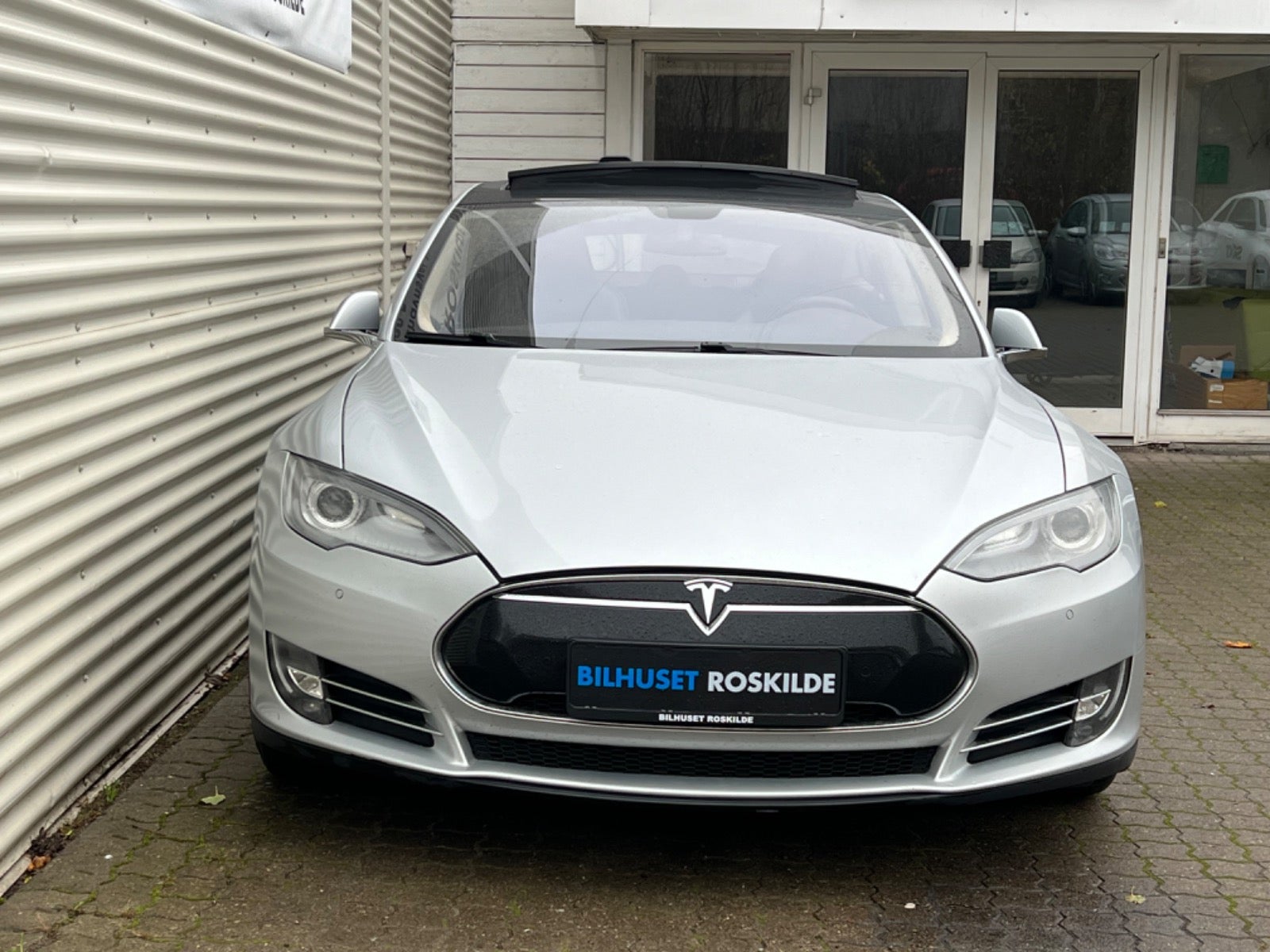 Tesla Model S 2013