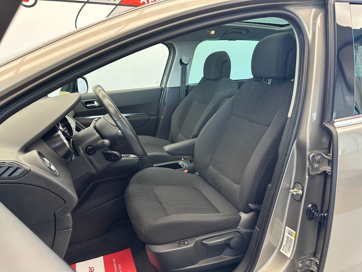Billede af Peugeot 5008 1,6 BlueHDi 120 Allure 7prs