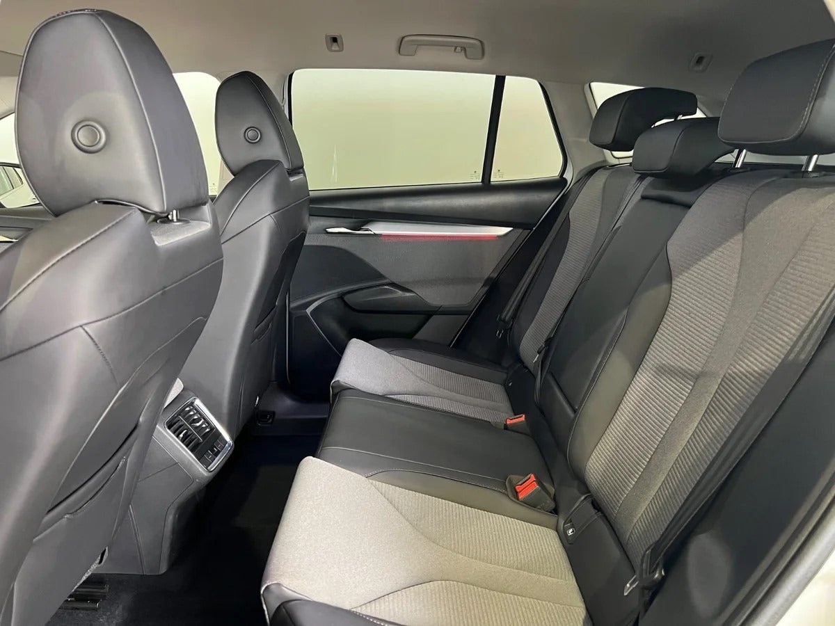 Skoda Enyaq iV Plus Loft