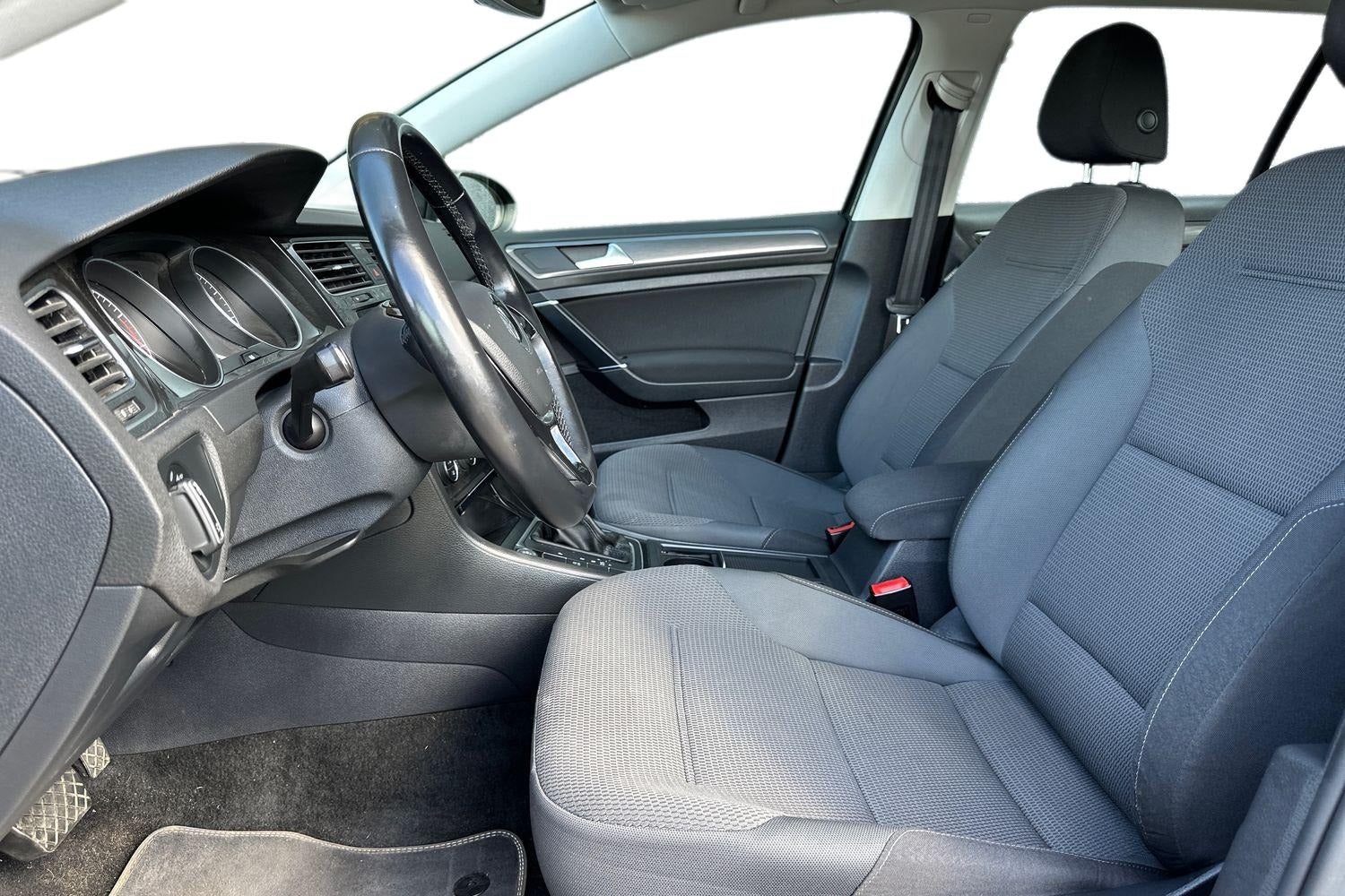 Billede af VW Golf VII 1,5 TSi 150 Comfortline Connect Variant DSG
