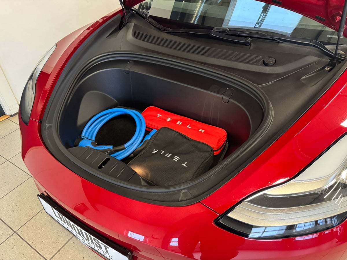 Tesla Model 3 Long Range AWD