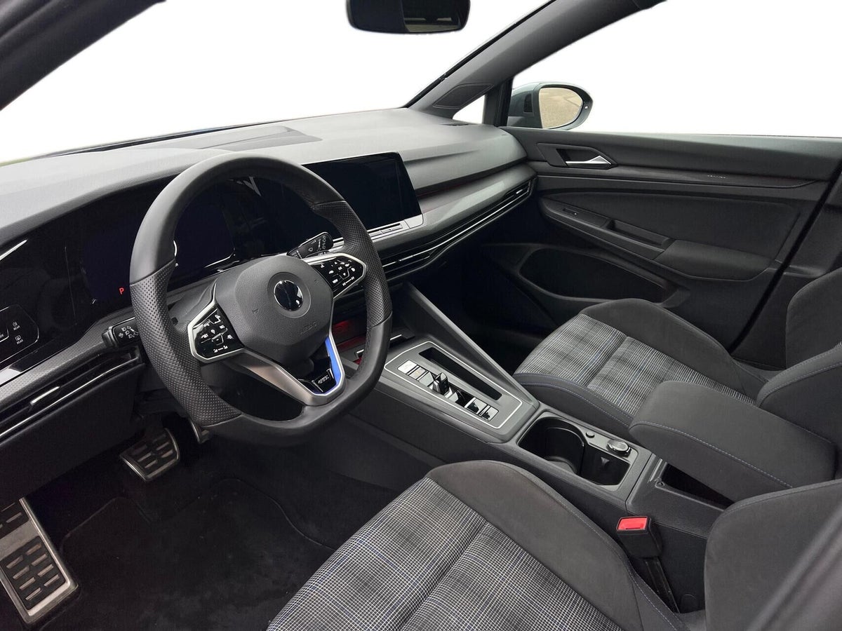 VW Golf VIII GTE DSG billede 3