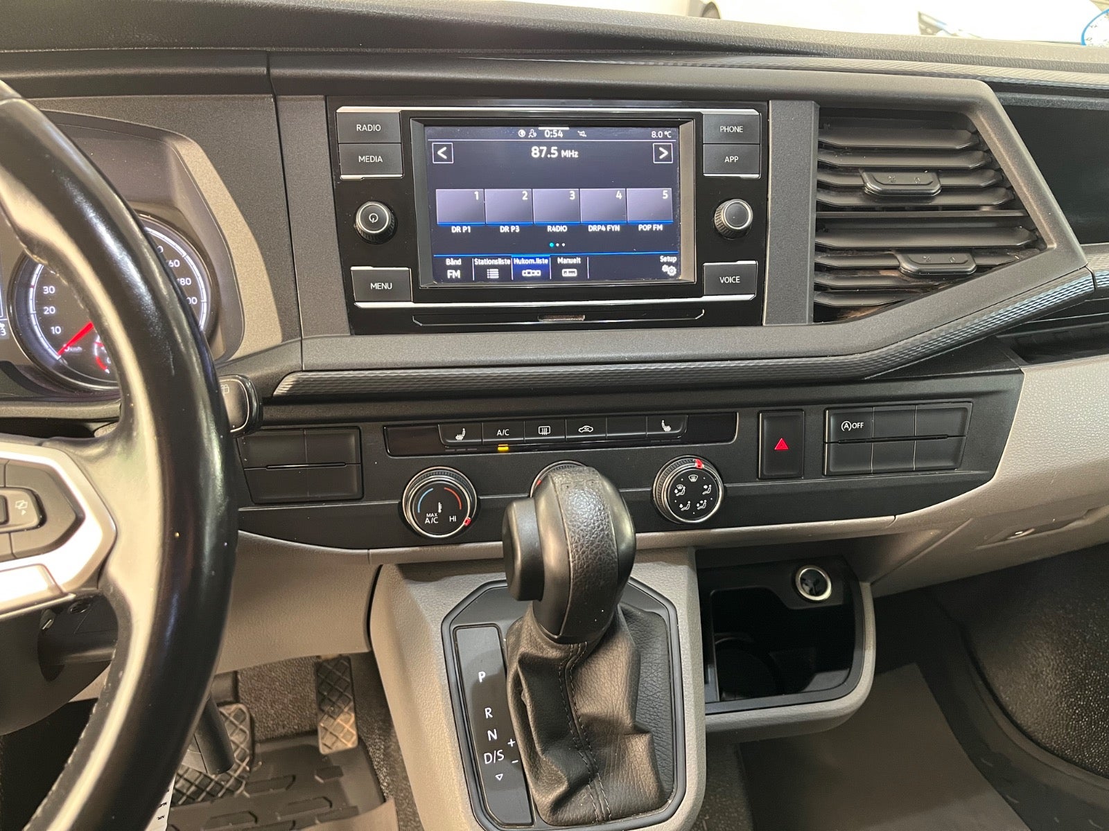 Billede af VW Transporter 2,0 TDi 150 Kassevogn DSG 4Motion kort