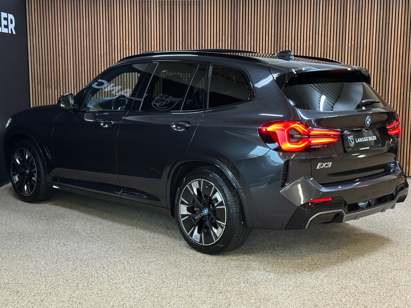 Billede af BMW iX3  Charged Plus M-Sport