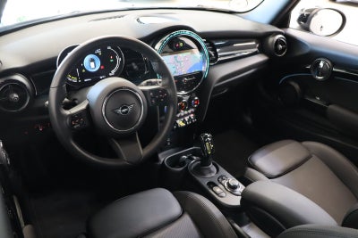 MINI Cooper SE Classic Trim