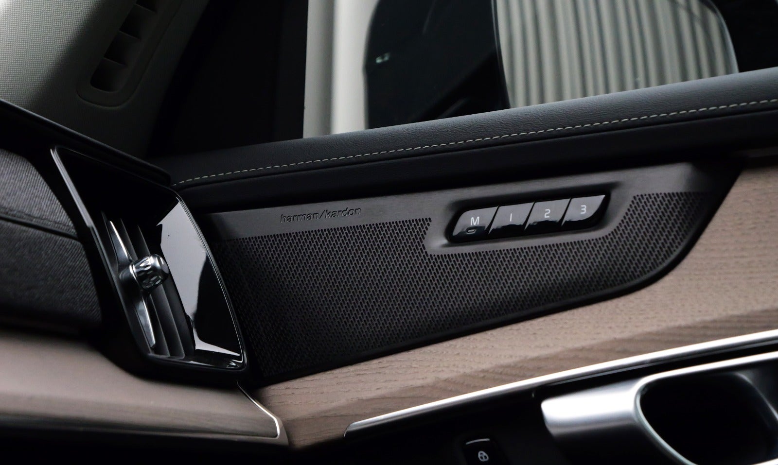 Volvo XC90 T8 ReCharge Ultra Dark aut. AWD 7prs
