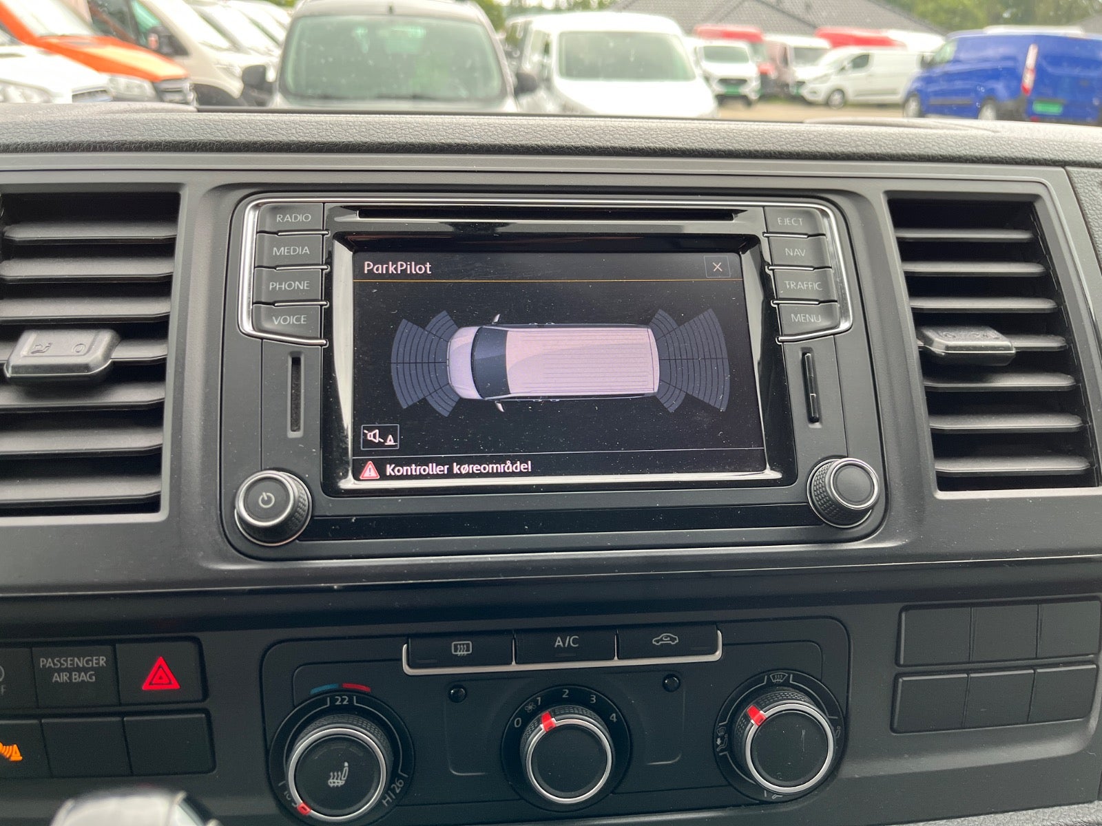 Billede af VW Transporter 2,0 TDi 150 Kassevogn DSG lang