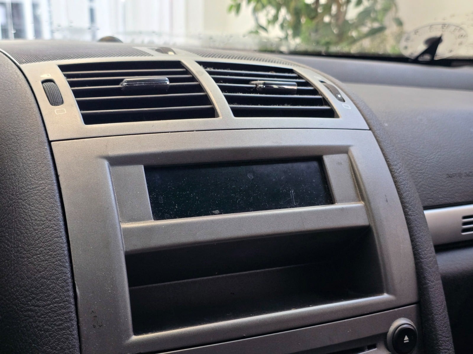 Billede af Peugeot 407 1,8 XR stc.