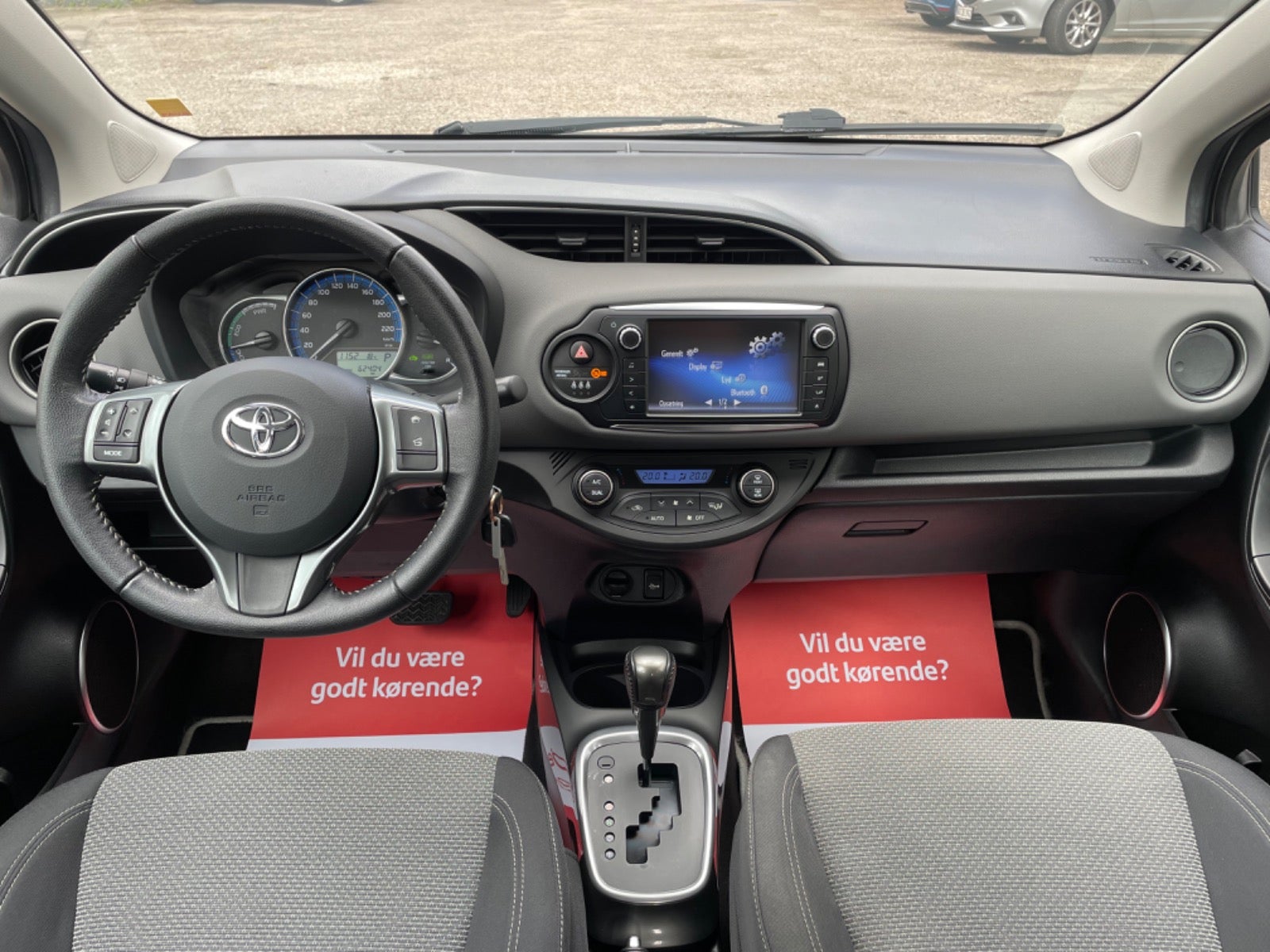 Toyota Yaris 2016