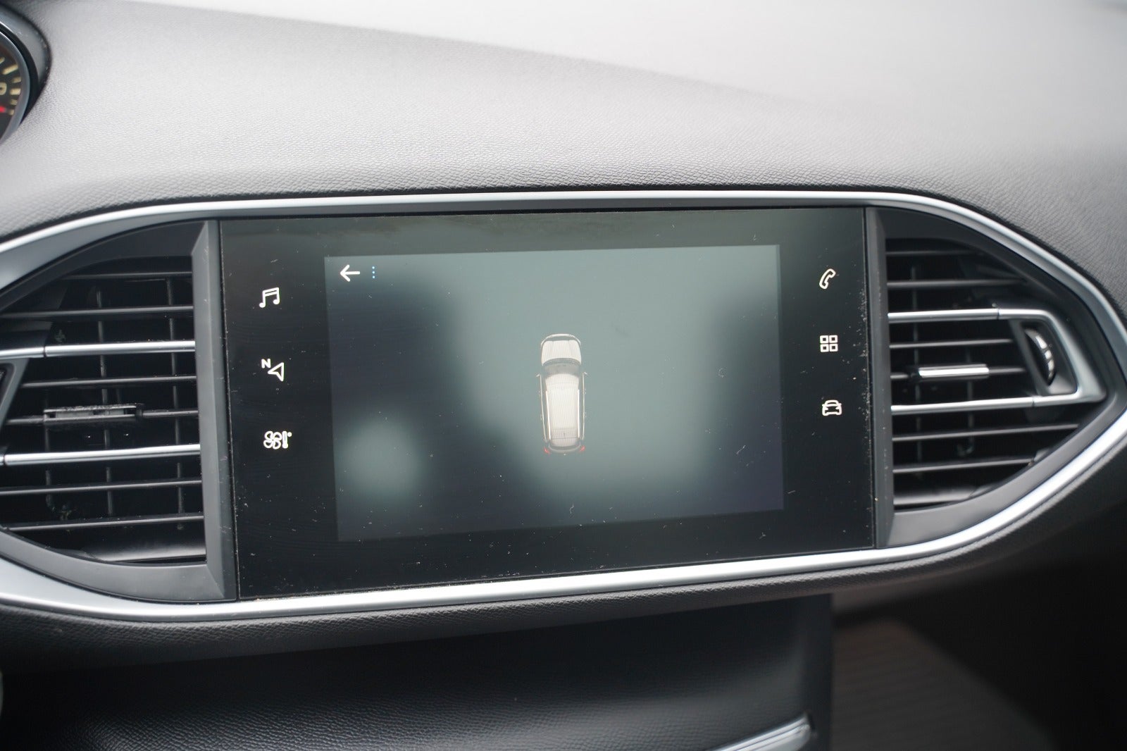 Billede af Peugeot 308 1,5 BlueHDi 130 Allure Sky SW