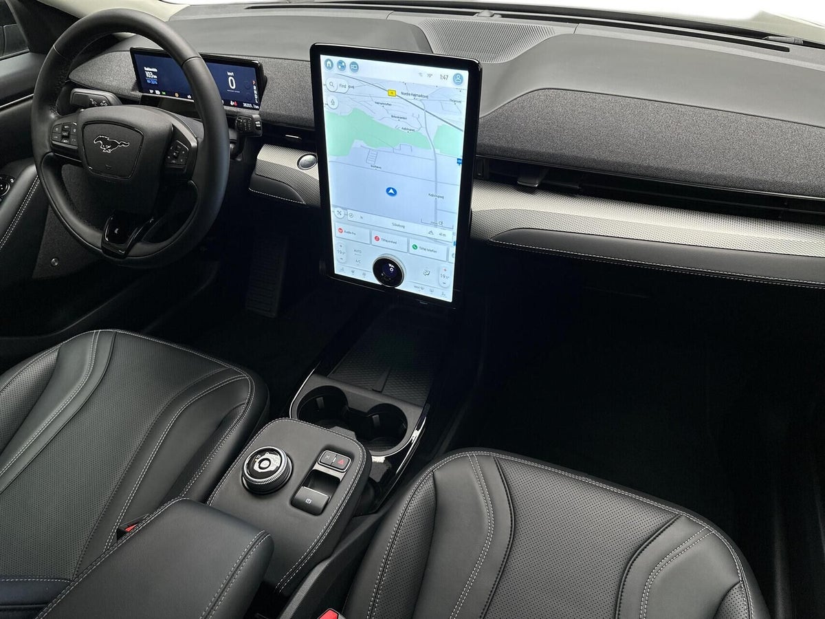 Ford Mustang Mach-E Standard Range billede 10