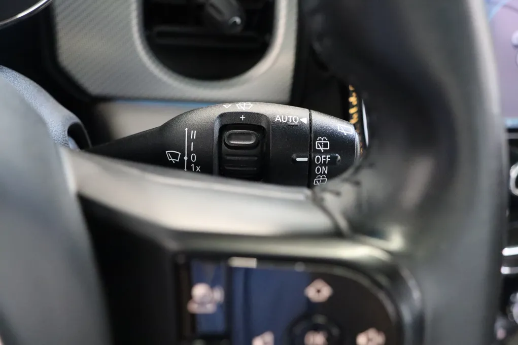 MINI Cooper SE Camden Edition