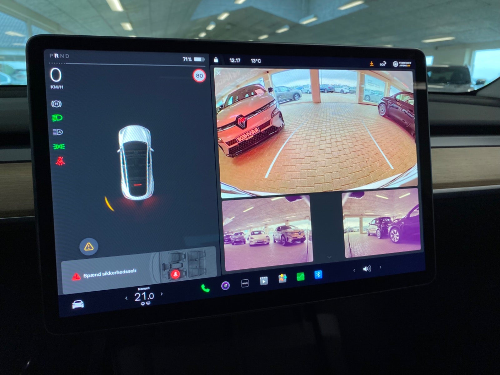 Tesla Model Y Long Range AWD – 14