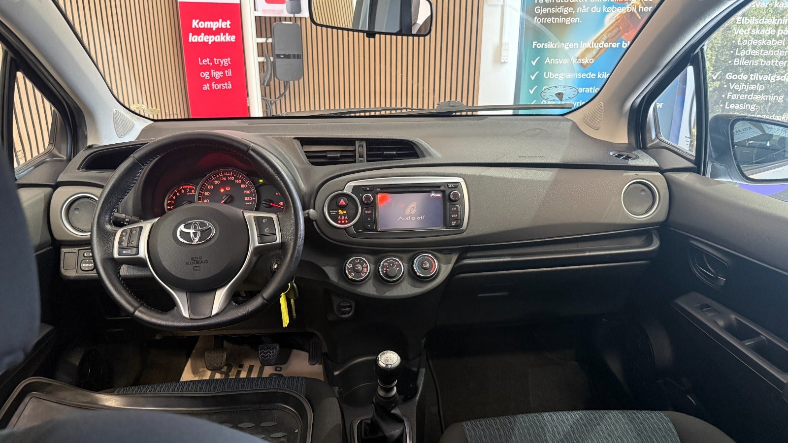 Billede af Toyota Yaris 1,3 VVT-i T1