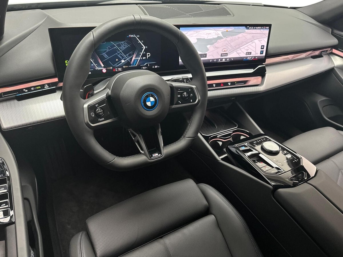 BMW i5 eDrive40 Touring M-Sport Pro billede 5
