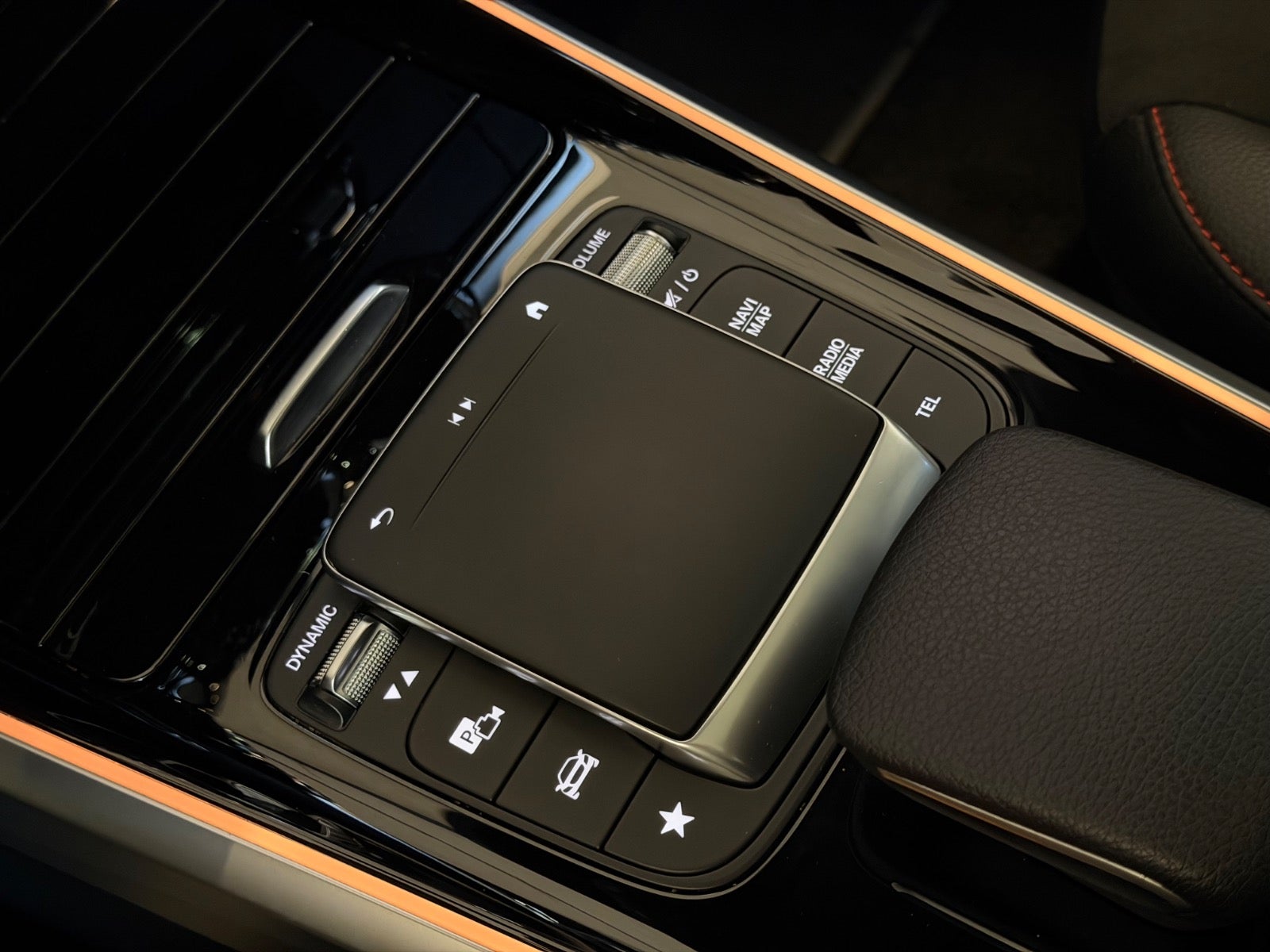 Mercedes EQB300 AMG Line 4Matic