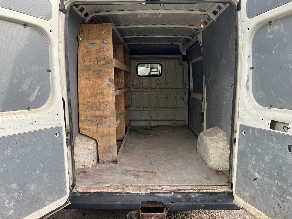 Billede af Peugeot Boxer 330 2,0 BlueHDi 130 L2H2