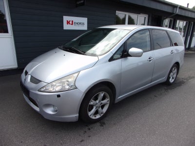Mitsubishi Grandis 2,4 7prs 5d