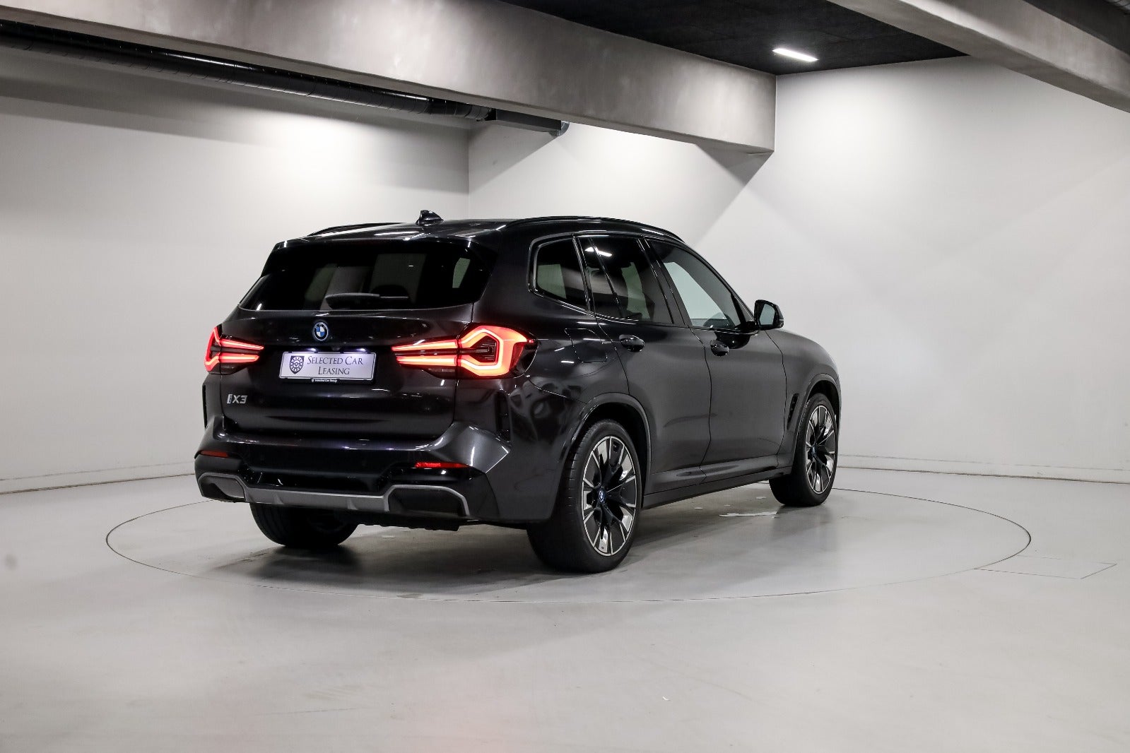 BMW iX3 Charged Plus M-Sport