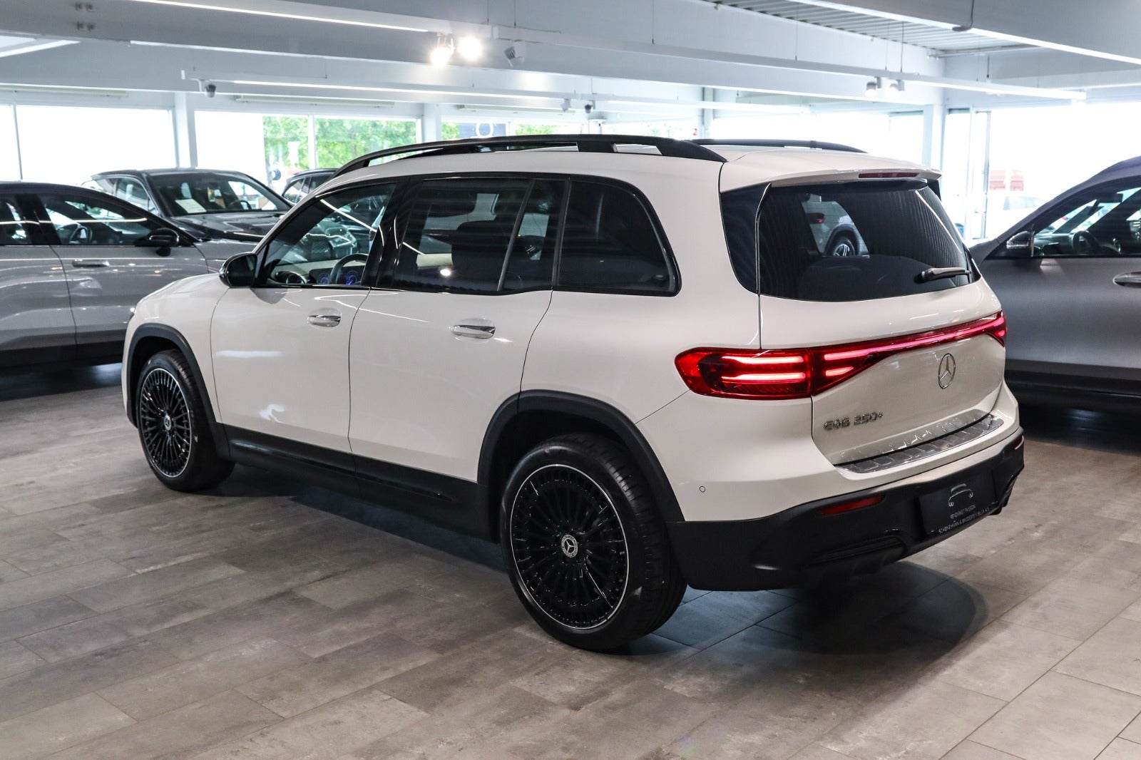 Billede af Mercedes EQB250+  AMG Line Advance Plus 7prs
