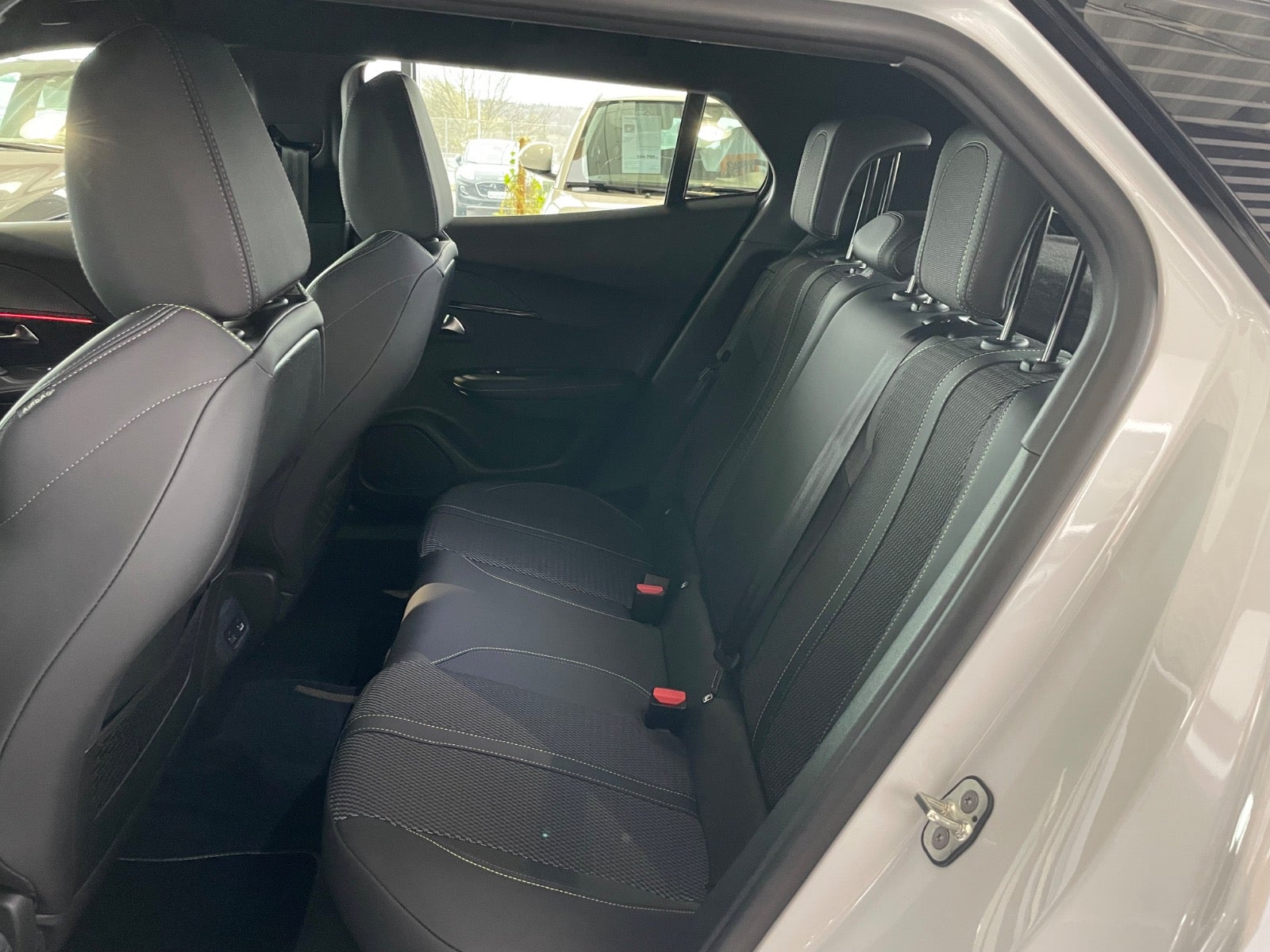 Billede af Peugeot e-2008 54 GT
