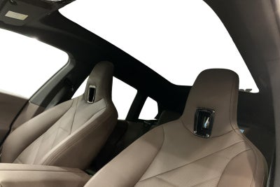 BMW iX xDrive40 Fully Charged