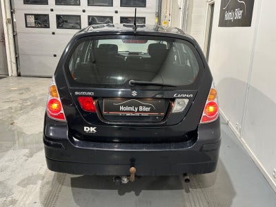 Suzuki Liana