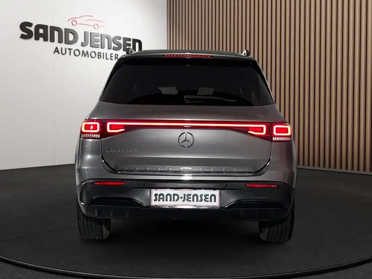 Mercedes EQB250+ AMG Line