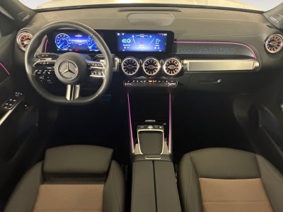 Mercedes EQB250+ Electric Art